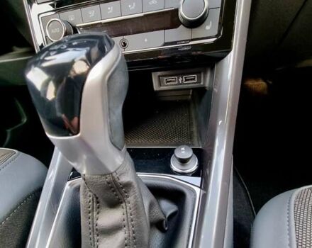 Серый Фольксваген T-Cross, объемом двигателя 1.6 л и пробегом 115 тыс. км за 24950 $, фото 57 на Automoto.ua
