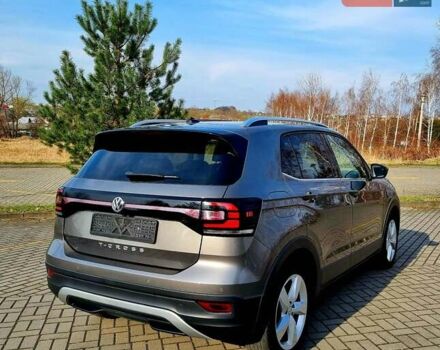 Серый Фольксваген T-Cross, объемом двигателя 1.6 л и пробегом 115 тыс. км за 23999 $, фото 28 на Automoto.ua
