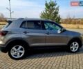 Серый Фольксваген T-Cross, объемом двигателя 1.6 л и пробегом 115 тыс. км за 23499 $, фото 5 на Automoto.ua