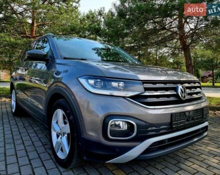 Серый Фольксваген T-Cross, объемом двигателя 1.6 л и пробегом 115 тыс. км за 22999 $, фото 36 на Automoto.ua