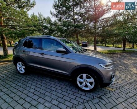 Серый Фольксваген T-Cross, объемом двигателя 1.6 л и пробегом 115 тыс. км за 23999 $, фото 40 на Automoto.ua