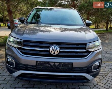 Серый Фольксваген T-Cross, объемом двигателя 1.6 л и пробегом 115 тыс. км за 23999 $, фото 9 на Automoto.ua