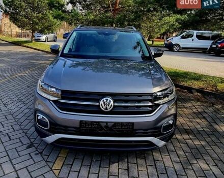 Серый Фольксваген T-Cross, объемом двигателя 1.6 л и пробегом 115 тыс. км за 23499 $, фото 22 на Automoto.ua