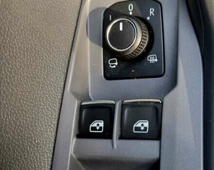 Серый Фольксваген T-Cross, объемом двигателя 1.6 л и пробегом 115 тыс. км за 22999 $, фото 57 на Automoto.ua