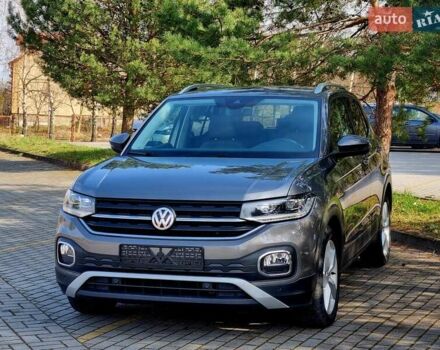 Серый Фольксваген T-Cross, объемом двигателя 1.6 л и пробегом 115 тыс. км за 23999 $, фото 39 на Automoto.ua
