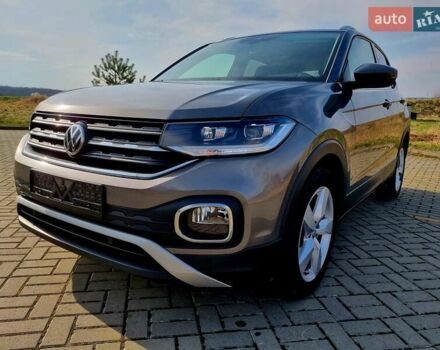 Серый Фольксваген T-Cross, объемом двигателя 1.6 л и пробегом 115 тыс. км за 22999 $, фото 37 на Automoto.ua