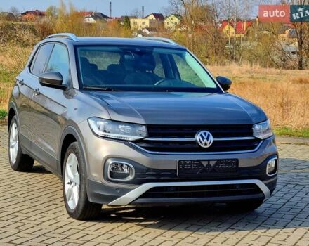Серый Фольксваген T-Cross, объемом двигателя 1.6 л и пробегом 115 тыс. км за 23999 $, фото 38 на Automoto.ua
