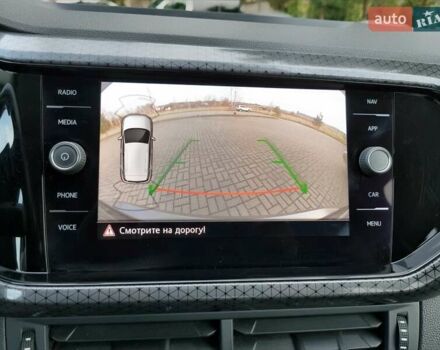 Серый Фольксваген T-Cross, объемом двигателя 1.6 л и пробегом 115 тыс. км за 23999 $, фото 85 на Automoto.ua