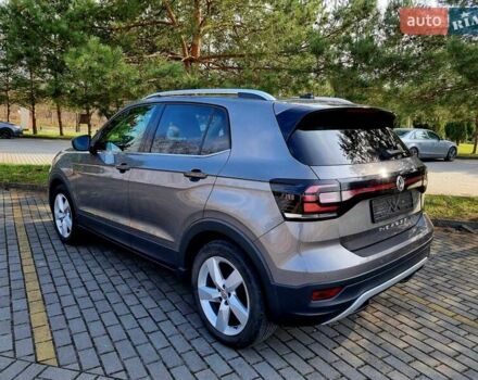 Серый Фольксваген T-Cross, объемом двигателя 1.6 л и пробегом 115 тыс. км за 22999 $, фото 35 на Automoto.ua