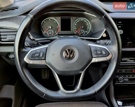 Серый Фольксваген T-Cross, объемом двигателя 1.6 л и пробегом 115 тыс. км за 23999 $, фото 45 на Automoto.ua