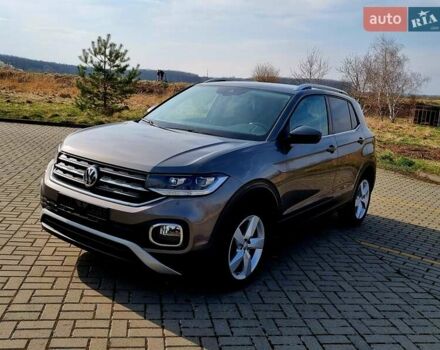 Серый Фольксваген T-Cross, объемом двигателя 1.6 л и пробегом 115 тыс. км за 22999 $, фото 19 на Automoto.ua