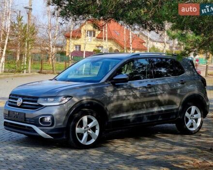 Серый Фольксваген T-Cross, объемом двигателя 1.6 л и пробегом 115 тыс. км за 22999 $, фото 4 на Automoto.ua