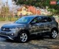 Серый Фольксваген T-Cross, объемом двигателя 1.6 л и пробегом 115 тыс. км за 24499 $, фото 4 на Automoto.ua