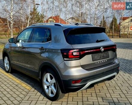 Серый Фольксваген T-Cross, объемом двигателя 1.6 л и пробегом 115 тыс. км за 23999 $, фото 29 на Automoto.ua