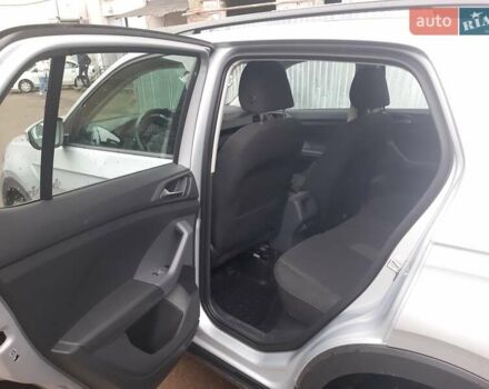 Серый Фольксваген T-Cross, объемом двигателя 1 л и пробегом 53 тыс. км за 19000 $, фото 5 на Automoto.ua