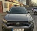 Серый Фольксваген T-Cross, объемом двигателя 1 л и пробегом 42 тыс. км за 19000 $, фото 3 на Automoto.ua