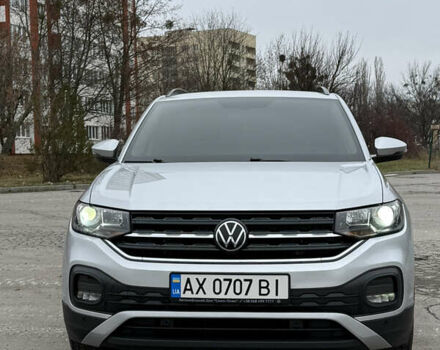Серый Фольксваген T-Cross, объемом двигателя 1 л и пробегом 54 тыс. км за 19000 $, фото 9 на Automoto.ua