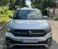 Серый Фольксваген T-Cross, объемом двигателя 1 л и пробегом 43 тыс. км за 23100 $, фото 1 на Automoto.ua