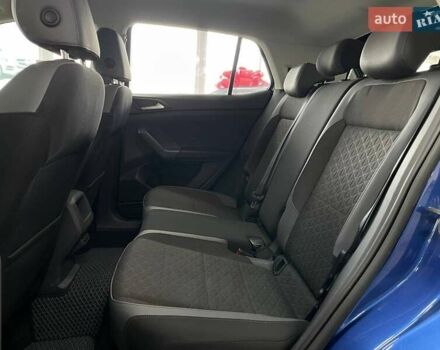 Синий Фольксваген T-Cross, объемом двигателя 1.6 л и пробегом 135 тыс. км за 19990 $, фото 44 на Automoto.ua