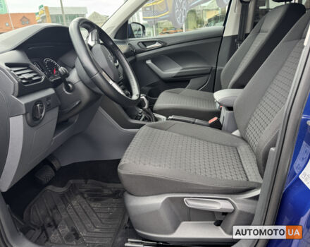 Синий Фольксваген T-Cross, объемом двигателя 1 л и пробегом 35 тыс. км за 19700 $, фото 18 на Automoto.ua