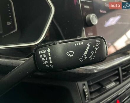 Синий Фольксваген T-Cross, объемом двигателя 1.6 л и пробегом 135 тыс. км за 19990 $, фото 26 на Automoto.ua