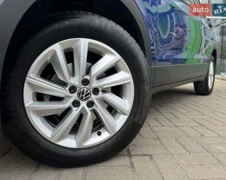 Синий Фольксваген T-Cross, объемом двигателя 1 л и пробегом 35 тыс. км за 19300 $, фото 2 на Automoto.ua