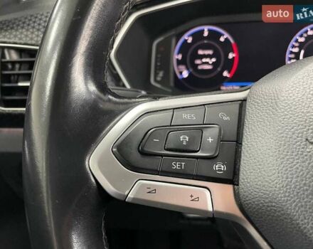 Синий Фольксваген T-Cross, объемом двигателя 1.6 л и пробегом 135 тыс. км за 19990 $, фото 23 на Automoto.ua