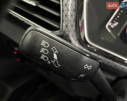 Синий Фольксваген T-Cross, объемом двигателя 1.6 л и пробегом 135 тыс. км за 19990 $, фото 22 на Automoto.ua