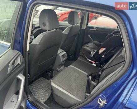 Фольксваген T-Cross 2020 в Киеве на Automoto.ua Синий Фольксваген T-Cross, объемом двигателя 1.6 л и пробегом 137 тыс. км за 19950 $, фото 8 на Automoto.ua