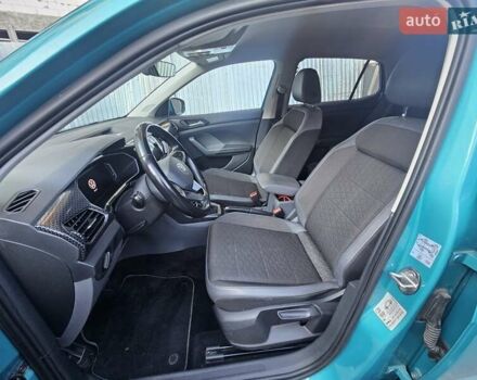 Синий Фольксваген T-Cross, объемом двигателя 1 л и пробегом 57 тыс. км за 19500 $, фото 7 на Automoto.ua
