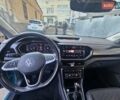 Синий Фольксваген T-Cross, объемом двигателя 1 л и пробегом 57 тыс. км за 19500 $, фото 10 на Automoto.ua