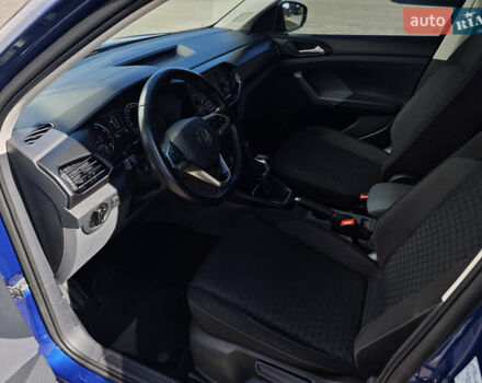 Фольксваген T-Cross 2021 в Кропивницком (Кировограде) на Automoto.ua Синий Фольксваген T-Cross, объемом двигателя 1 л и пробегом 25 тыс. км за 17083 $, фото 8 на Automoto.ua