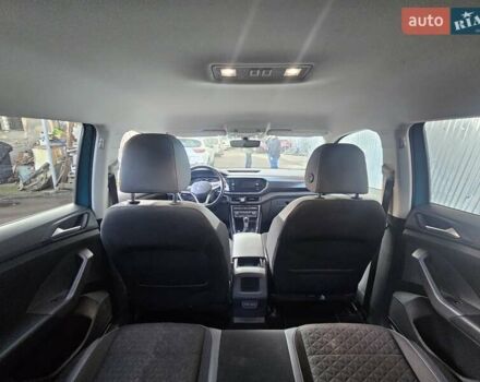 Синий Фольксваген T-Cross, объемом двигателя 1 л и пробегом 57 тыс. км за 19500 $, фото 9 на Automoto.ua