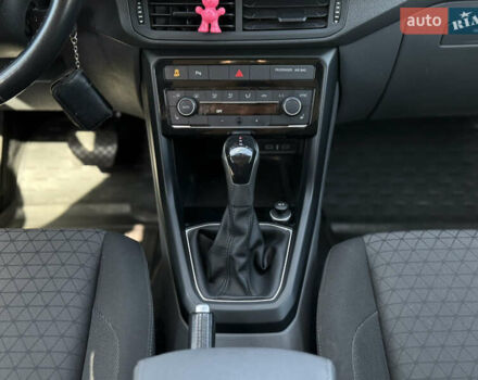 Фольксваген T-Cross 2021 в Кривом Роге на Automoto.ua Оранжевый Фольксваген T-Cross, объемом двигателя 1 л и пробегом 79 тыс. км за 18500 $, фото 38 на Automoto.ua