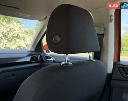 Фольксваген T-Cross 2021 в Кривом Роге на Automoto.ua Оранжевый Фольксваген T-Cross, объемом двигателя 1 л и пробегом 79 тыс. км за 18500 $, фото 41 на Automoto.ua