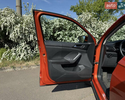Оранжевый Фольксваген T-Cross, объемом двигателя 1 л и пробегом 79 тыс. км за 18500 $, фото 27 на Automoto.ua