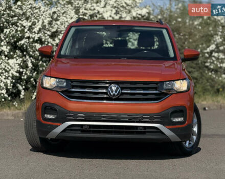 Оранжевый Фольксваген T-Cross, объемом двигателя 1 л и пробегом 79 тыс. км за 18500 $, фото 2 на Automoto.ua