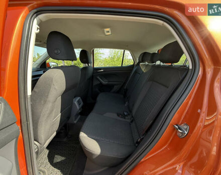 Фольксваген T-Cross 2021 в Кривом Роге на Automoto.ua Оранжевый Фольксваген T-Cross, объемом двигателя 1 л и пробегом 79 тыс. км за 18500 $, фото 26 на Automoto.ua