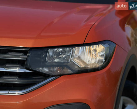 Фольксваген T-Cross 2021 в Кривом Роге на Automoto.ua Оранжевый Фольксваген T-Cross, объемом двигателя 1 л и пробегом 79 тыс. км за 18500 $, фото 5 на Automoto.ua