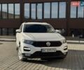 Белый Фольксваген Ти-Рок, объемом двигателя 1.5 л и пробегом 180 тыс. км за 16600 $, фото 7 на Automoto.ua