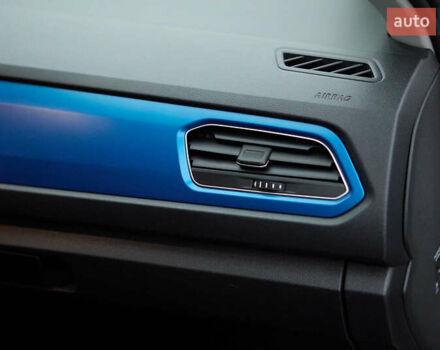 Белый Фольксваген Ти-Рок, объемом двигателя 1.97 л и пробегом 159 тыс. км за 23000 $, фото 37 на Automoto.ua