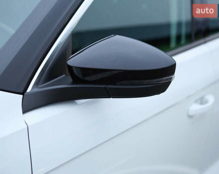 Белый Фольксваген Ти-Рок, объемом двигателя 1.97 л и пробегом 159 тыс. км за 23000 $, фото 13 на Automoto.ua