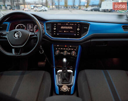 Белый Фольксваген Ти-Рок, объемом двигателя 1.97 л и пробегом 159 тыс. км за 23000 $, фото 29 на Automoto.ua