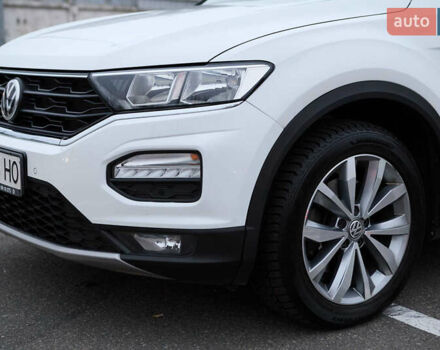Белый Фольксваген Ти-Рок, объемом двигателя 1.97 л и пробегом 159 тыс. км за 23000 $, фото 17 на Automoto.ua
