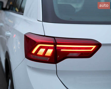 Белый Фольксваген Ти-Рок, объемом двигателя 1.97 л и пробегом 159 тыс. км за 23000 $, фото 12 на Automoto.ua