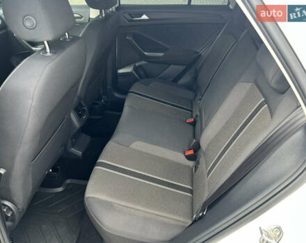 Білий Фольксваген Ті-Рок, об'ємом двигуна 1.97 л та пробігом 191 тис. км за 19713 $, фото 20 на Automoto.ua