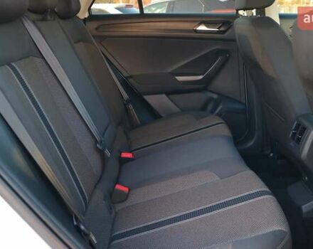 Белый Фольксваген Ти-Рок, объемом двигателя 1.5 л и пробегом 119 тыс. км за 20699 $, фото 6 на Automoto.ua