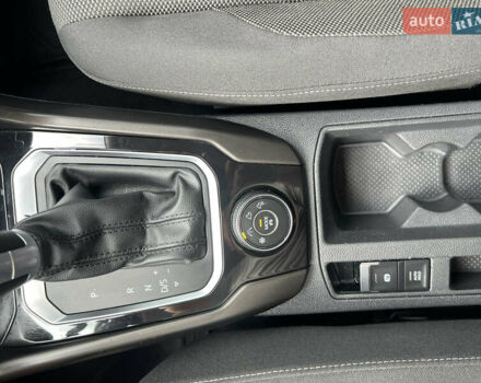 Білий Фольксваген Ті-Рок, об'ємом двигуна 1.97 л та пробігом 191 тис. км за 19713 $, фото 18 на Automoto.ua