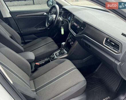 Білий Фольксваген Ті-Рок, об'ємом двигуна 1.97 л та пробігом 191 тис. км за 19713 $, фото 26 на Automoto.ua