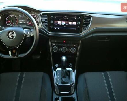 Белый Фольксваген Ти-Рок, объемом двигателя 1.5 л и пробегом 119 тыс. км за 20699 $, фото 7 на Automoto.ua